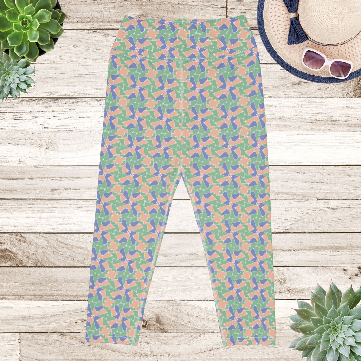 Green Blush Yoga Capri Leggings | DEEAREST LTD