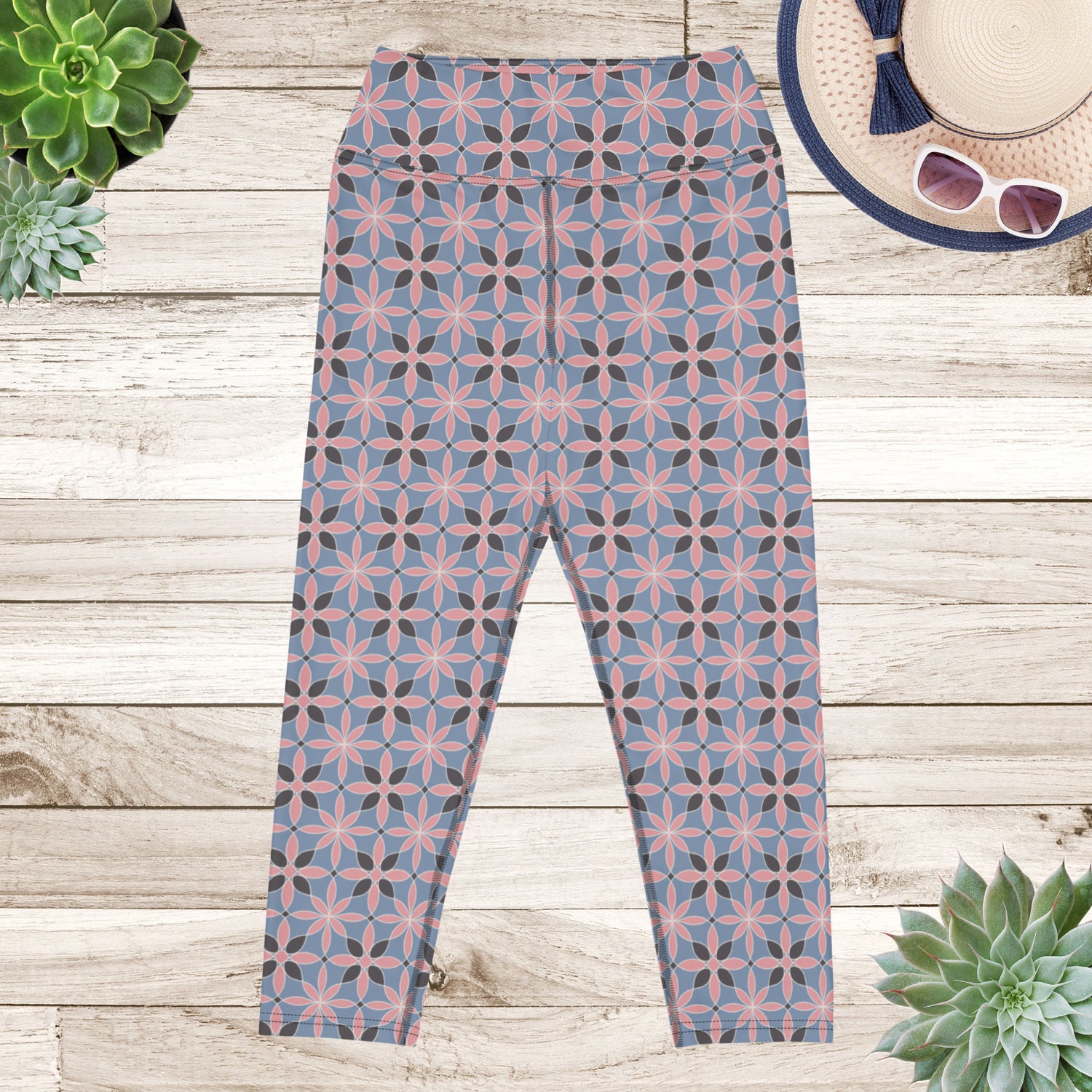 Earthly Pattern Yoga Capri Leggings | DEEAREST LTD