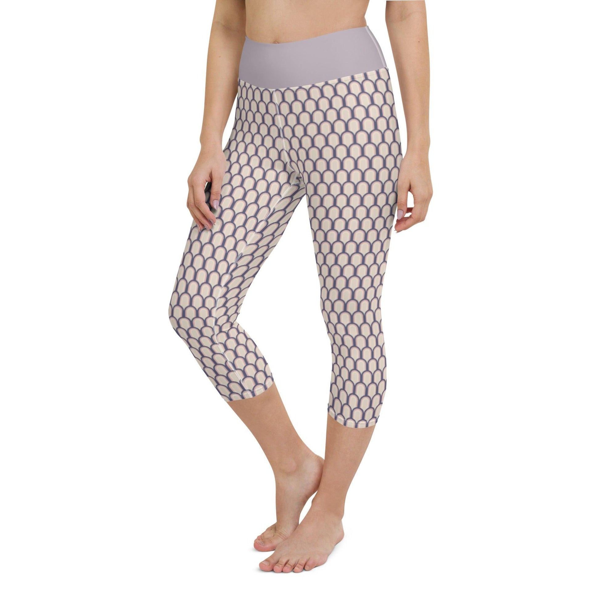 Lilac Arch Yoga Capri Leggings | DEEAREST LTD