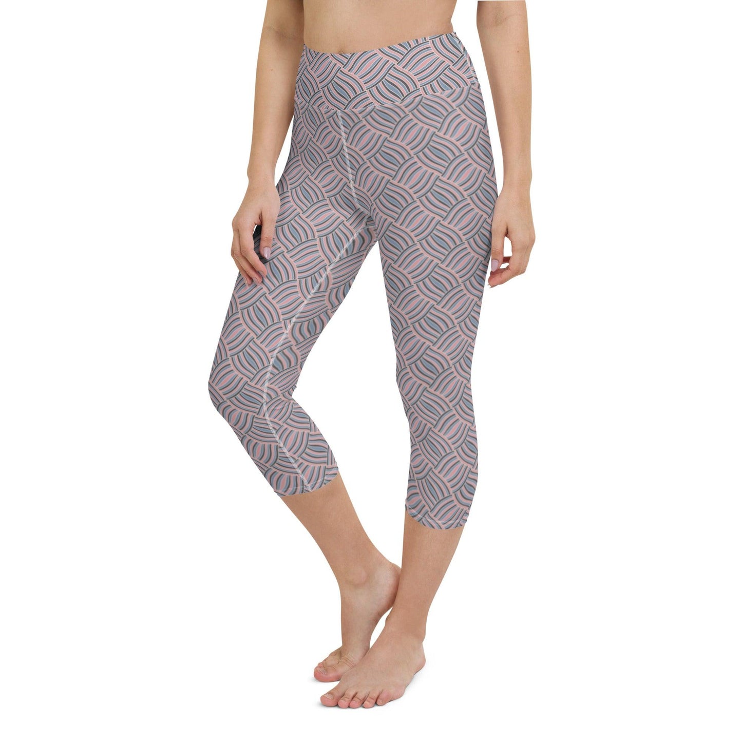 Intertwined Yoga Capri Leggings | DEEAREST LTD