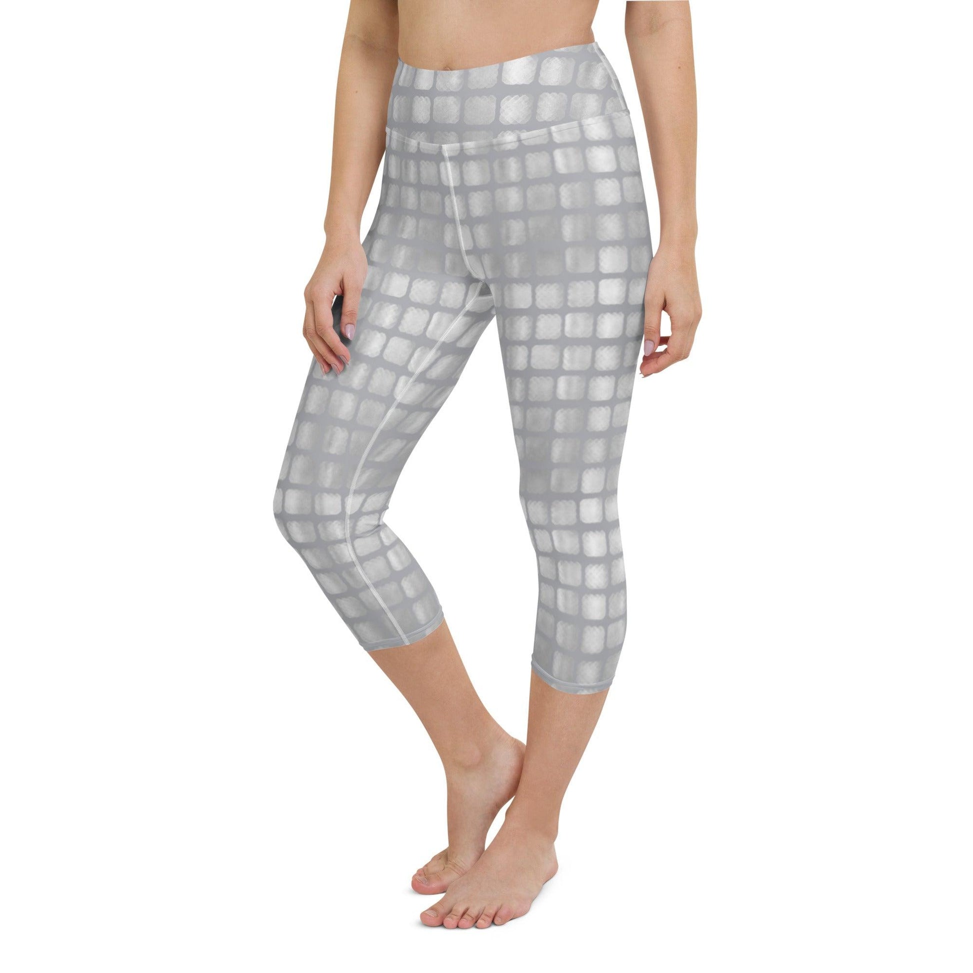 Grey Encounter Yoga Capri Leggings | DEEAREST LTD