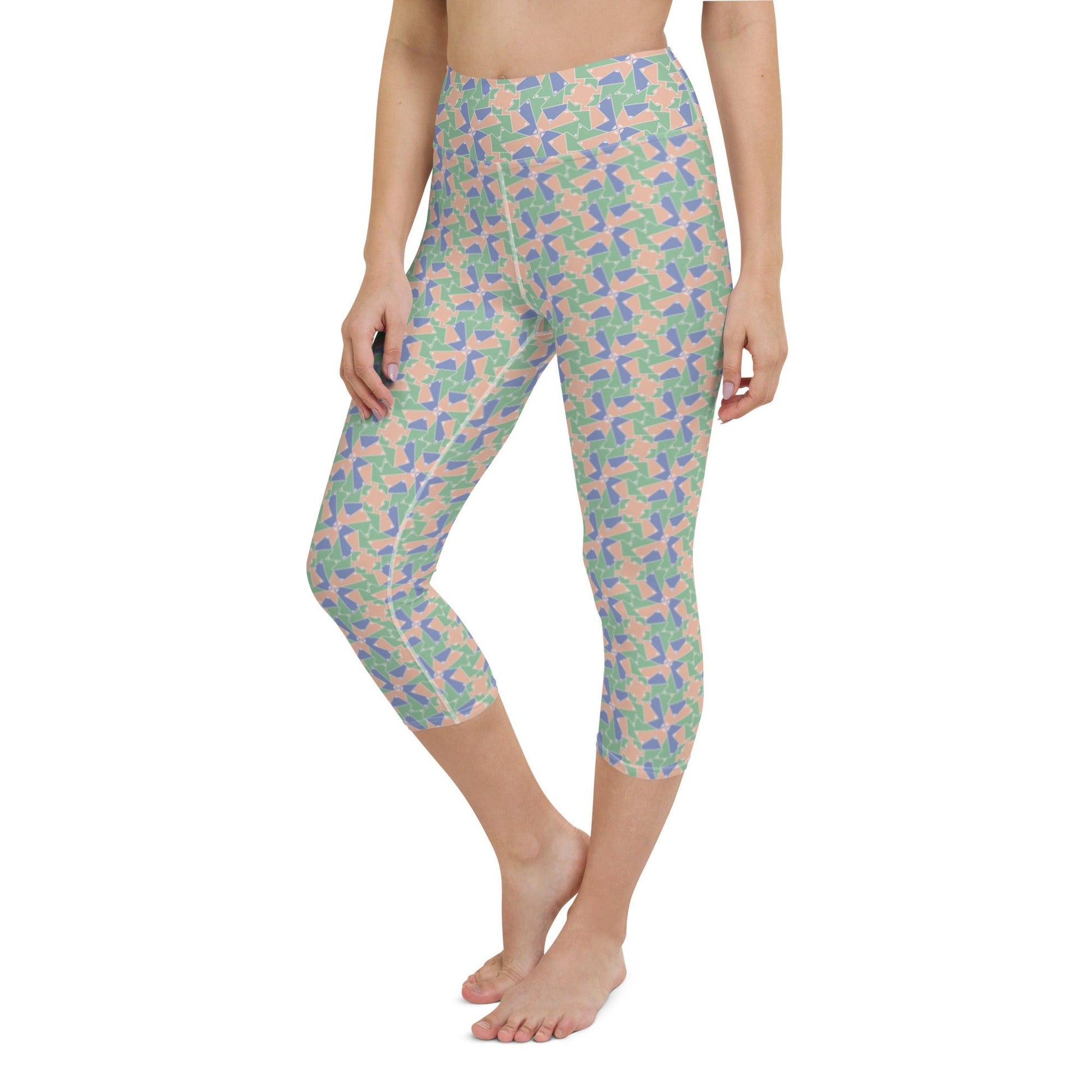 Green Blush Yoga Capri Leggings | DEEAREST LTD