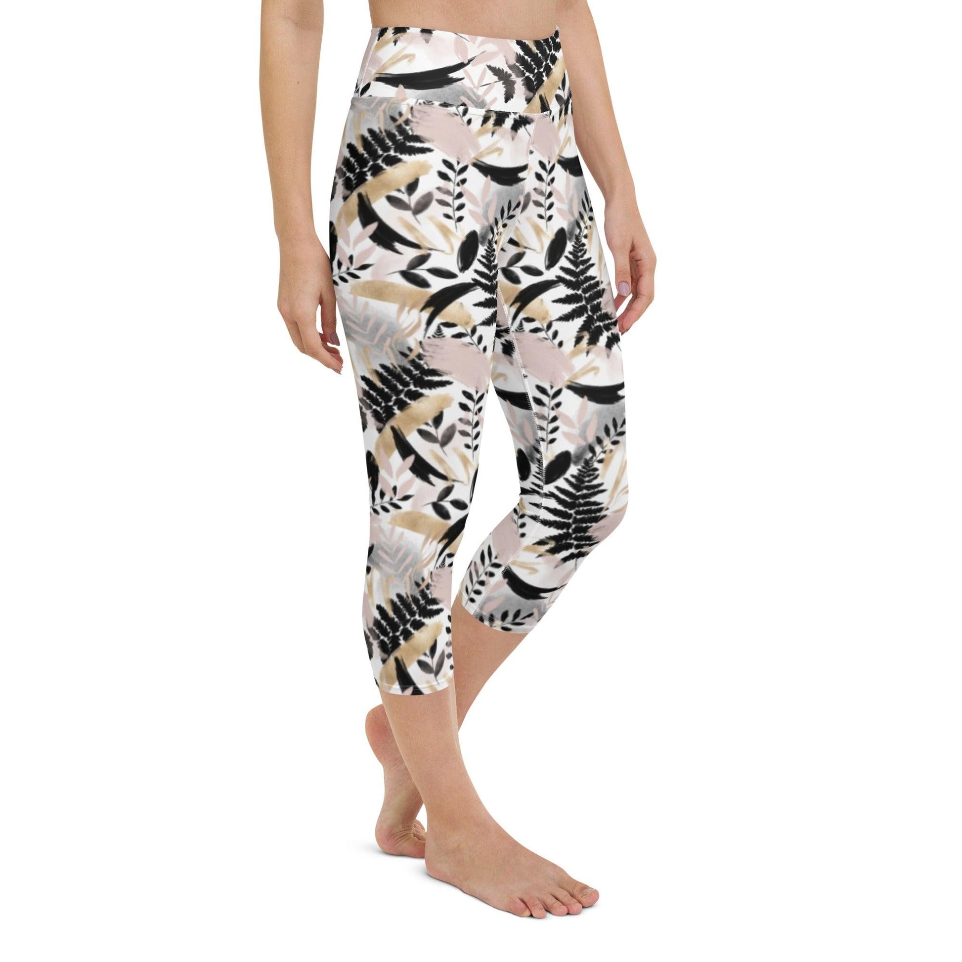 Gentle Leaves Yoga Capri Leggings | DEEAREST LTD