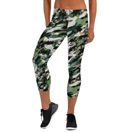 Black Camouflage Capri Leggings | DEEAREST LTD