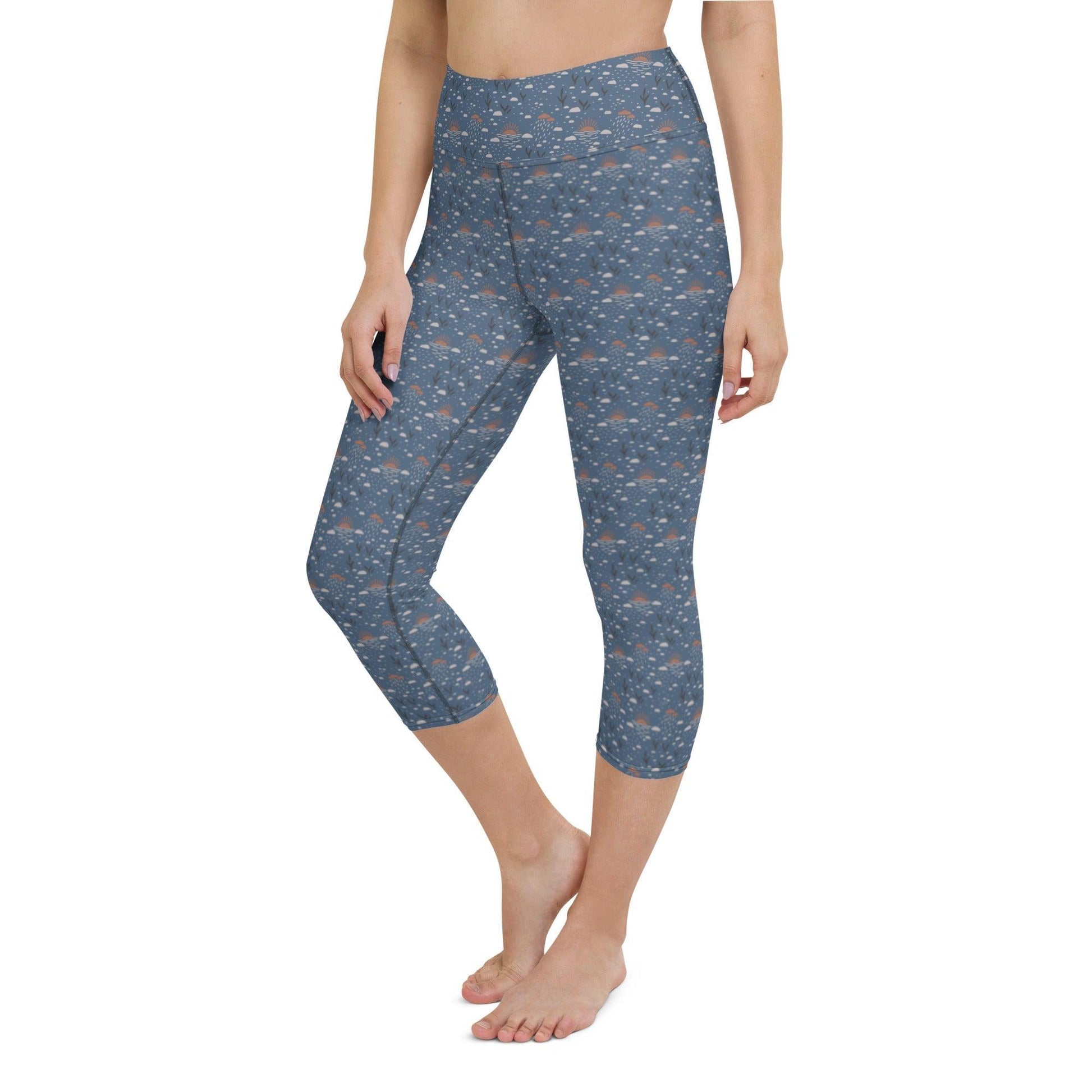 Blue Earth Yoga Capri Leggings | DEEAREST LTD