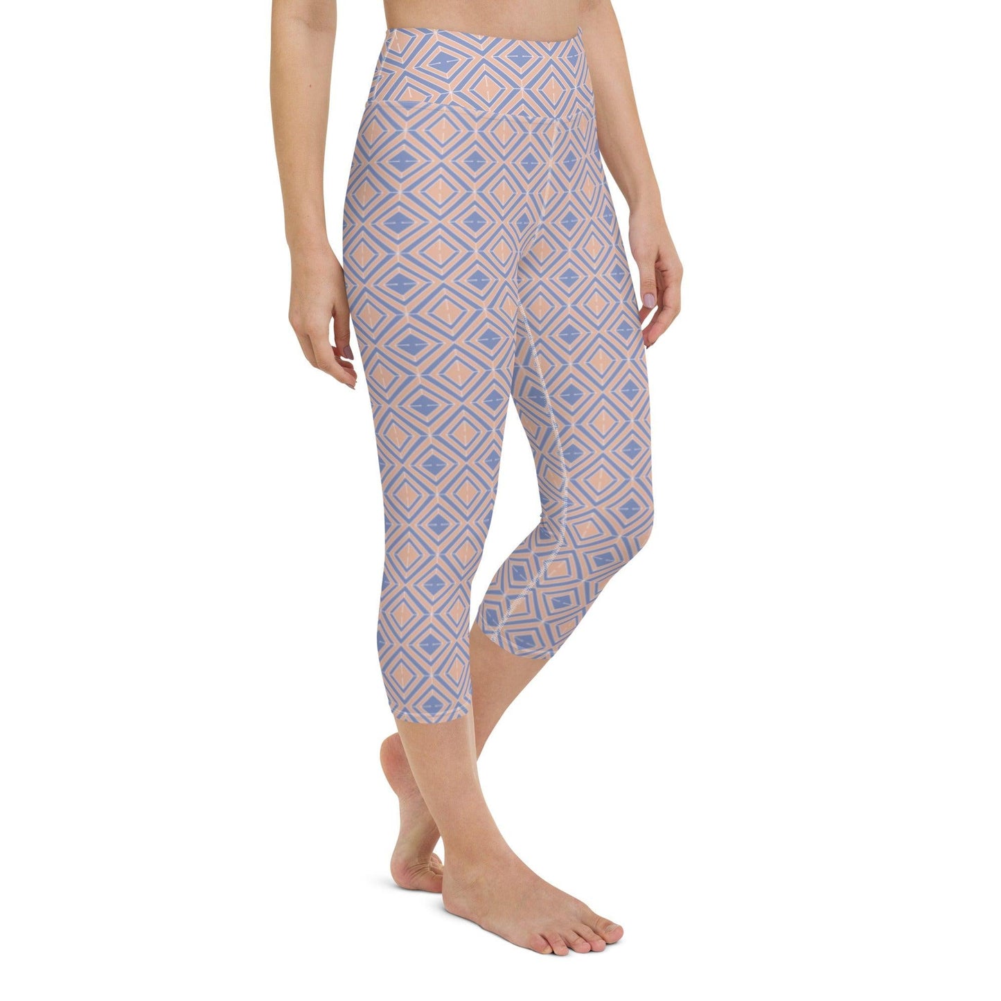 Blush Diamond Yoga Capri Leggings | DEEAREST LTD