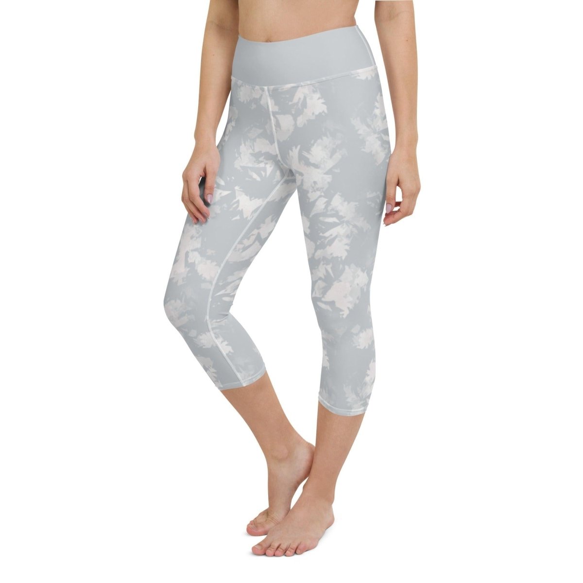 Silver Encounter Women's Capri Yoga Pants | DEEAREST LTD