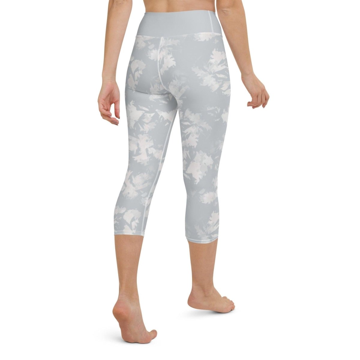 Silver Encounter Women's Capri Yoga Pants | DEEAREST LTD