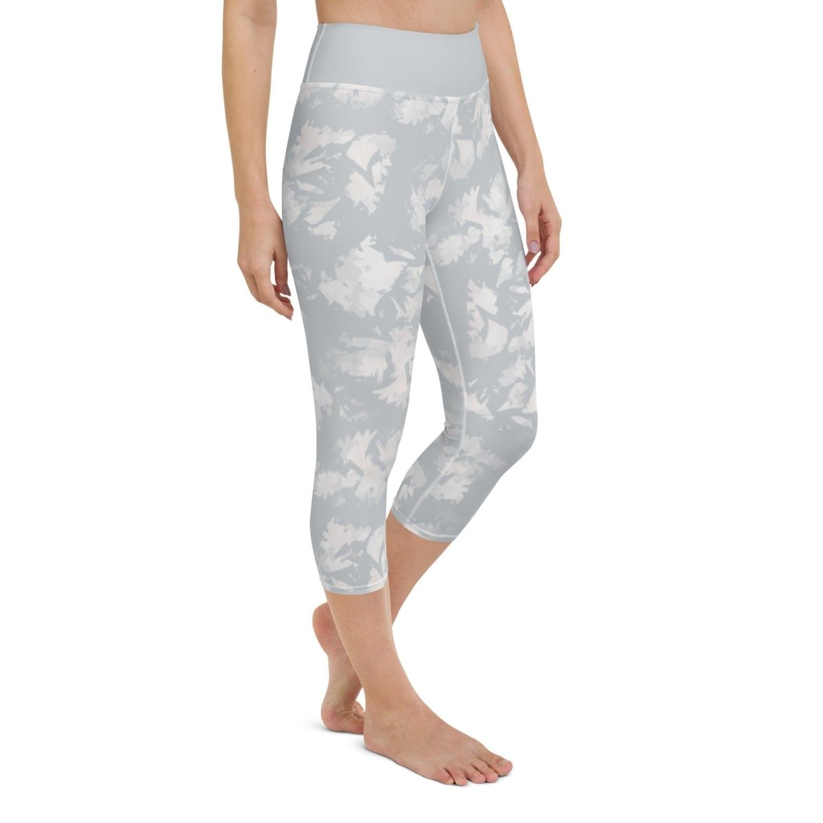 Silver Encounter Women's Capri Yoga Pants | DEEAREST LTD