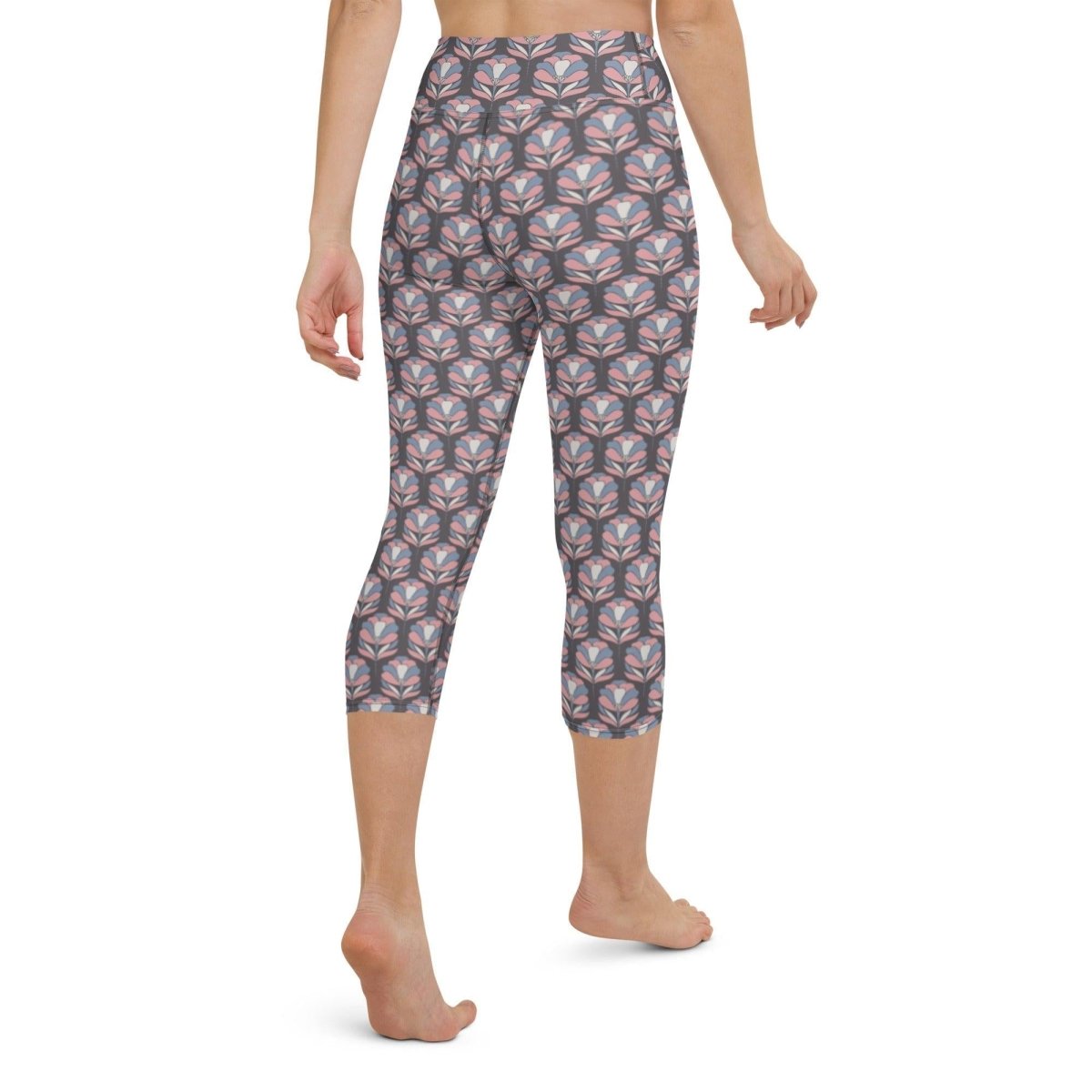 Softly Pattern Women's Capri Yoga Pants | DEEAREST LTD